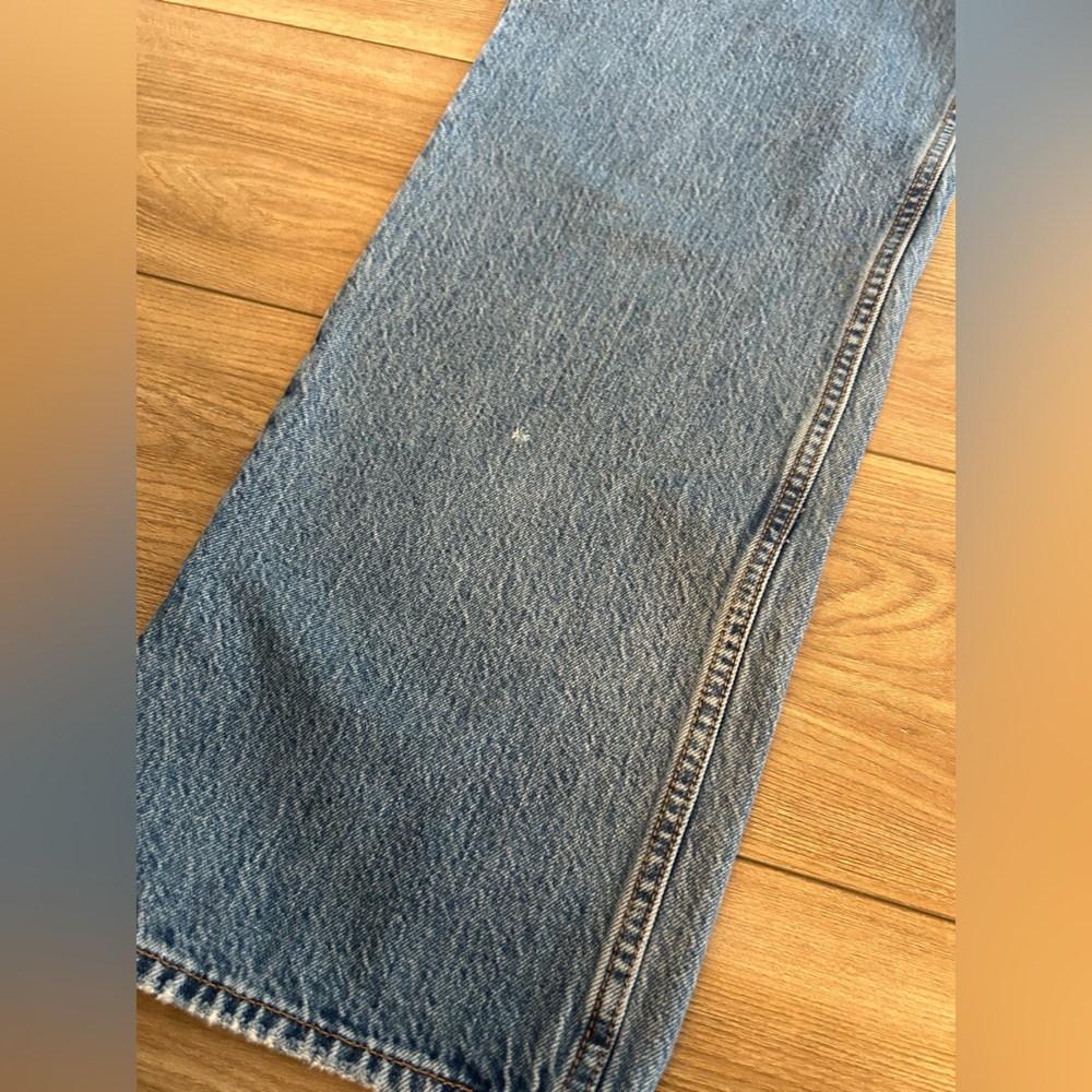 Abercrombie & Fitch High-Rise Straight Leg Jeans - Light Blue - Picture 10 of 10